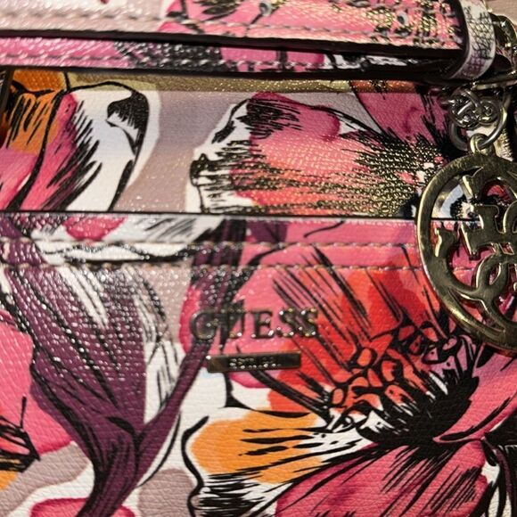 DKNY small crossbody pink flowery design - Picture 4 of 13